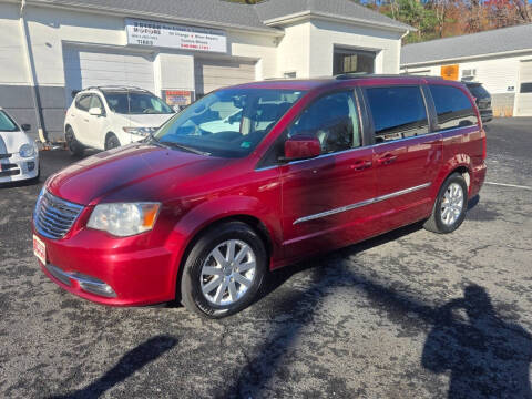 2013 Chrysler Town and Country Touring