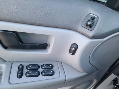 2004 Ford Taurus SES