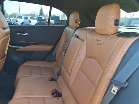 2019 Cadillac XT4 Premium Luxury