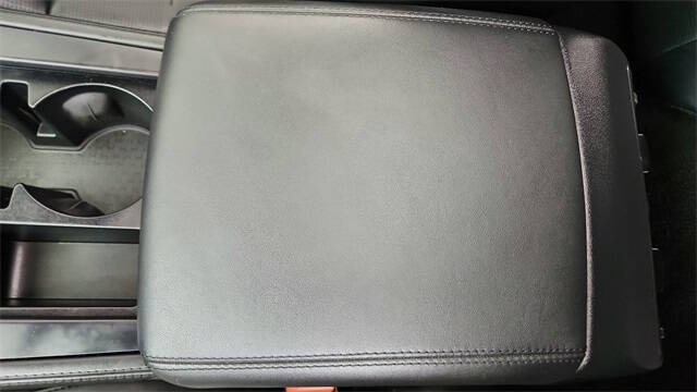 2022 Jaguar F-PACE SVR