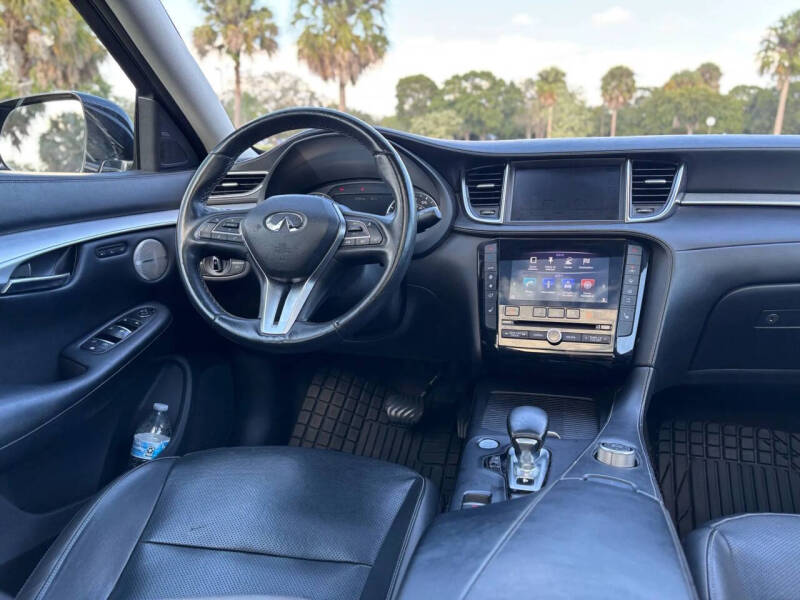 2019 Infiniti QX50 Essential