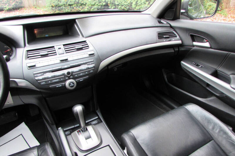 2010 Honda Accord EX-L V6 photo 19