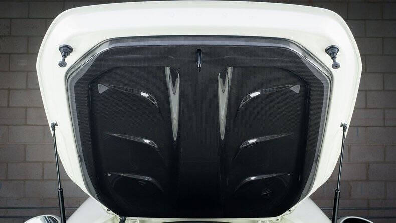 2022 Ferrari 812 Competizione