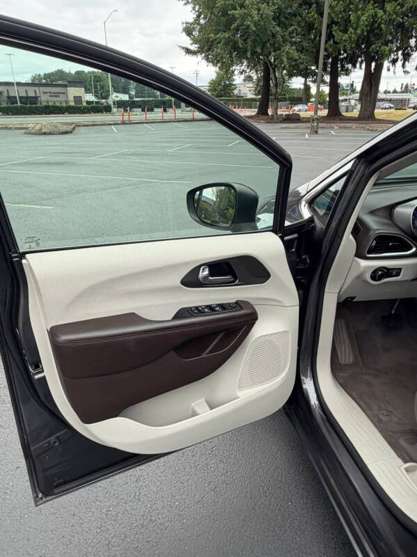 2019 Chrysler Pacifica Touring