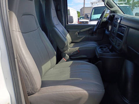 2017 Chevrolet Express 2500