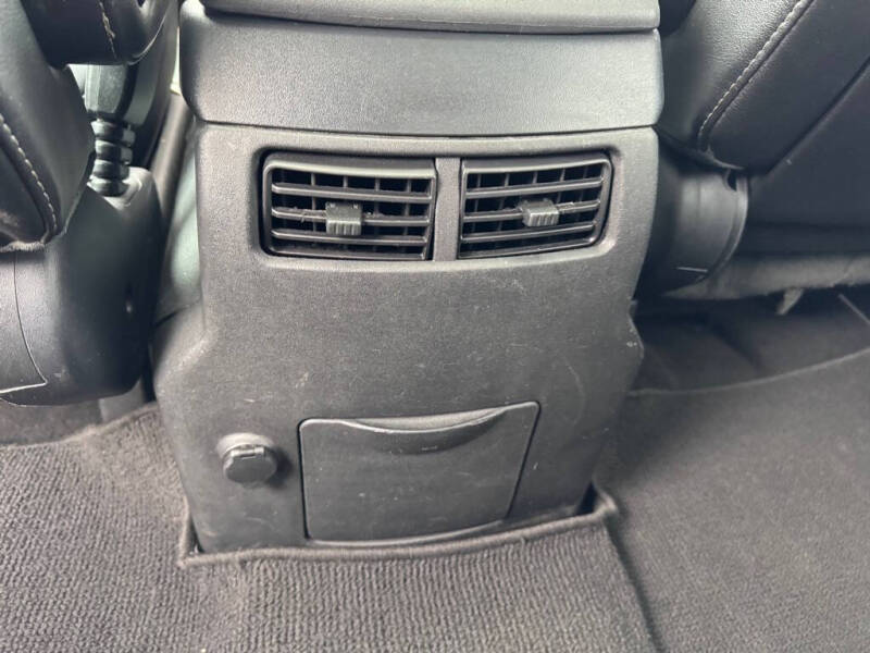 2011 Nissan Armada Platinum