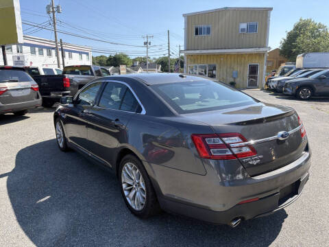 2016 Ford Taurus Limited