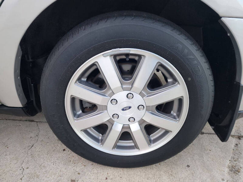 2008 Ford Taurus SEL