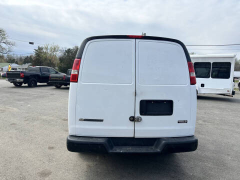 2017 Chevrolet Express 2500