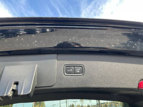 2022 Porsche Cayenne Platinum Edition