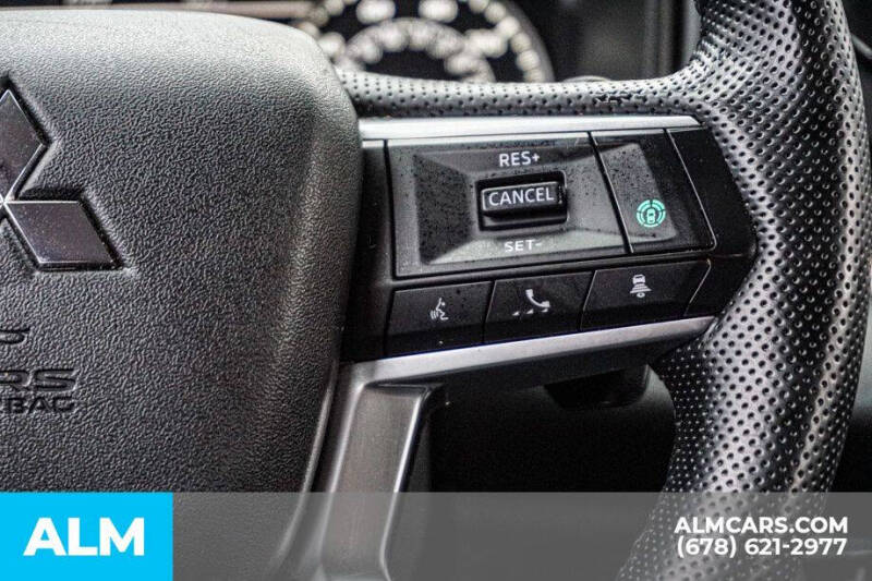 2024 Mitsubishi Outlander SE