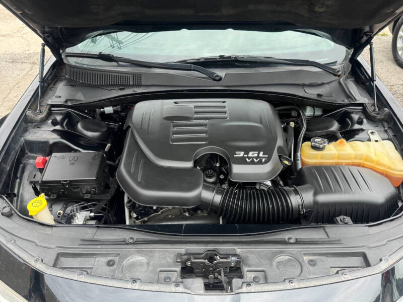 2016 Chrysler 300 Limited
