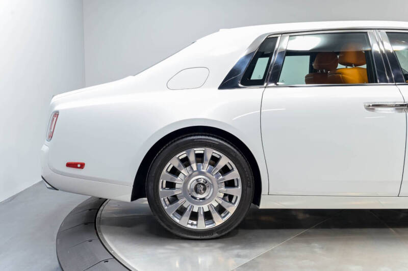 2022 Rolls-Royce Phantom