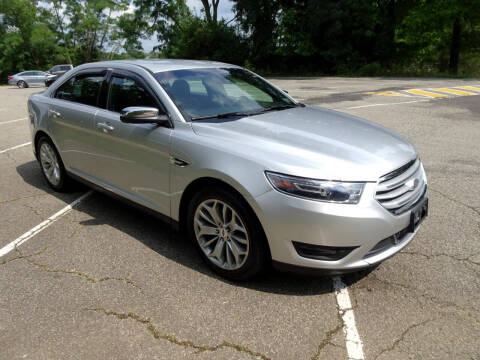 2017 Ford Taurus Limited