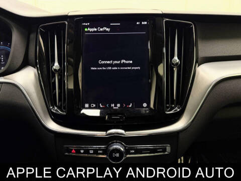 2025 Volvo XC60 B5 Core Dark Theme