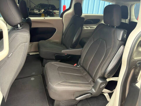 2018 Chrysler Pacifica Touring Plus