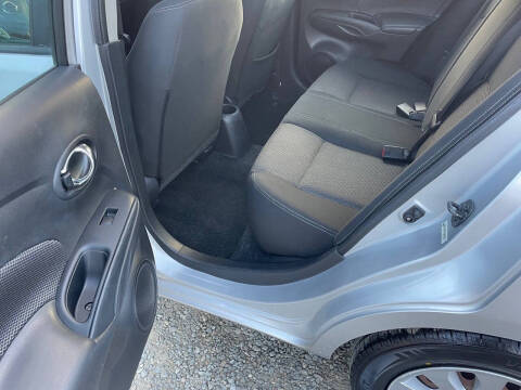 2018 Nissan Versa SV