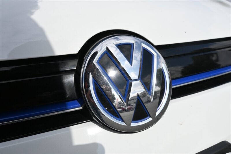 2016 Volkswagen e-Golf SE