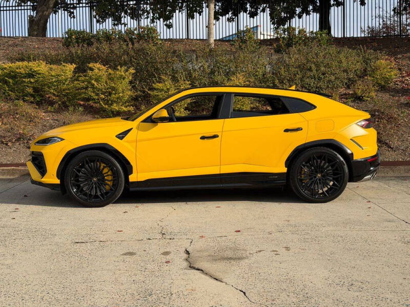 2025 Lamborghini Urus SE