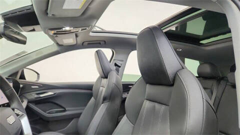 2025 Audi Q6 e-tron quattro Premium Plus