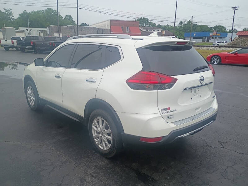 2017 Nissan Rogue SV