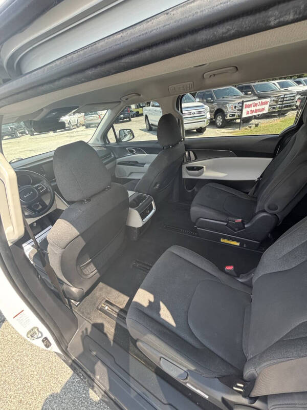 2022 Kia Carnival LX