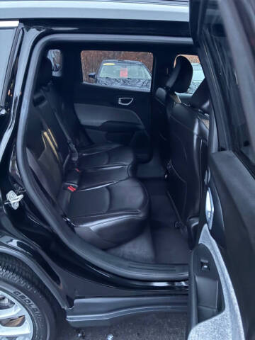 2023 Jeep Compass Latitude Lux