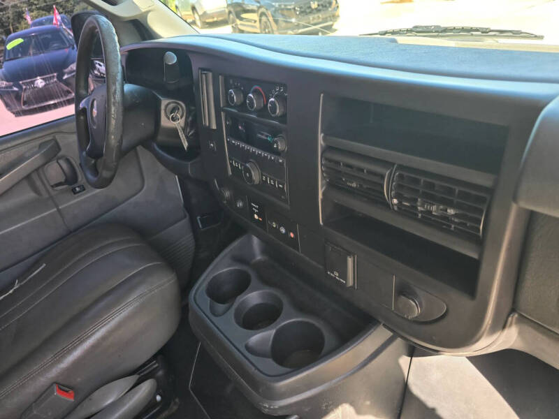2016 Chevrolet Express 2500