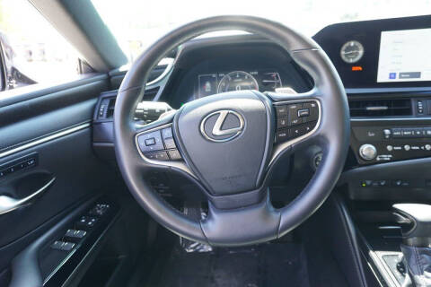 2025 Lexus ES 350