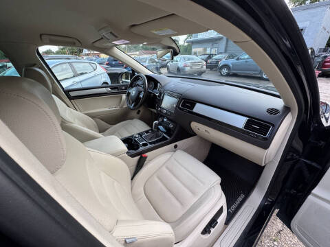 2016 Volkswagen Touareg VR6 Sport