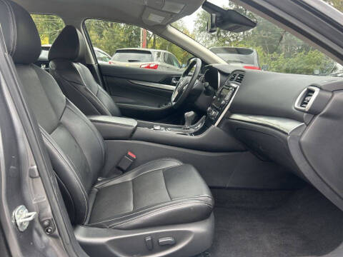 2022 Nissan Maxima 3.5 SV