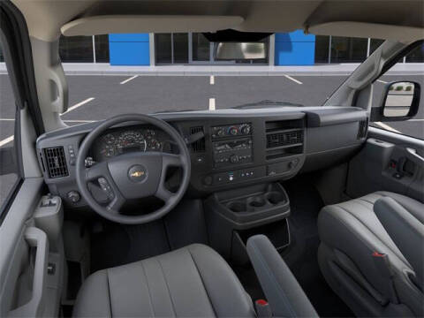 2025 Chevrolet Express 3500