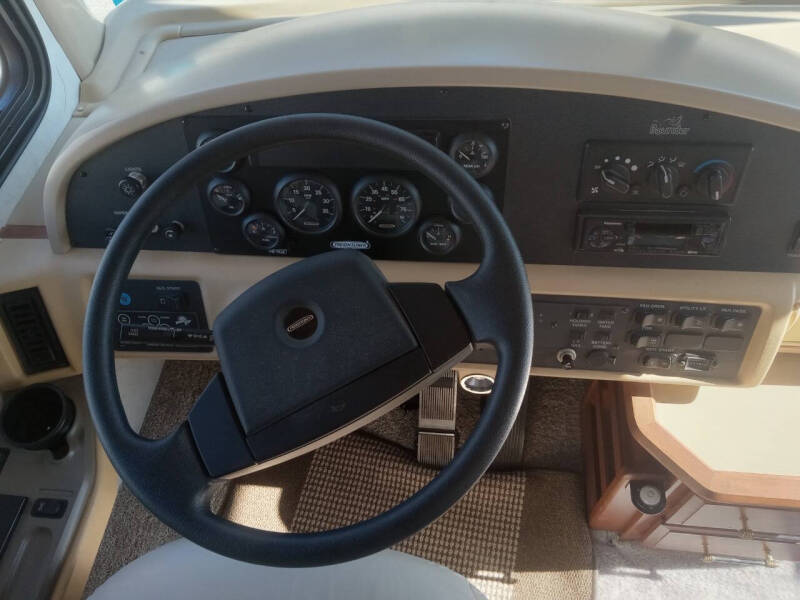 2002 Freightliner XC Chassis