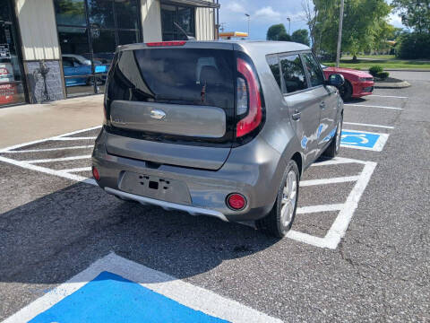 2018 Kia Soul +