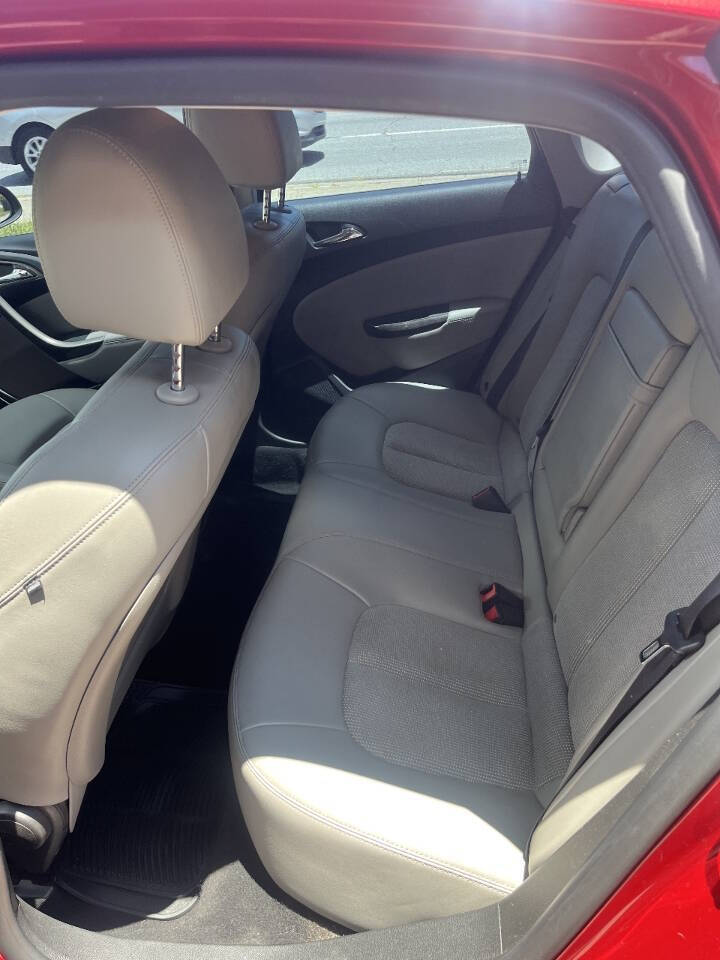 Red 2014 Buick Verano Base Base 4dr Sedan 6