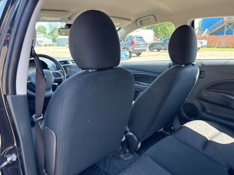 2024 Mitsubishi Mirage ES