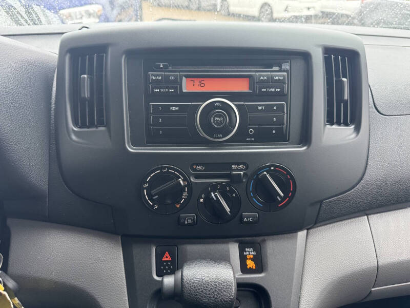 2016 Nissan NV200 SV