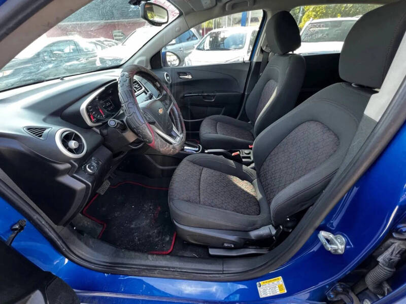 2017 Chevrolet Sonic LT Auto