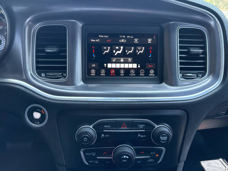 2019 Dodge Charger SXT