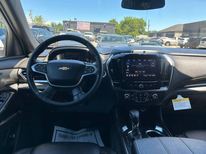 2023 Chevrolet Traverse LT Leather