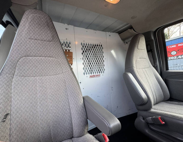 2021 Chevrolet Express 2500