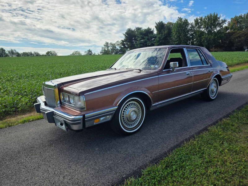 1982 Lincoln Continental's photo