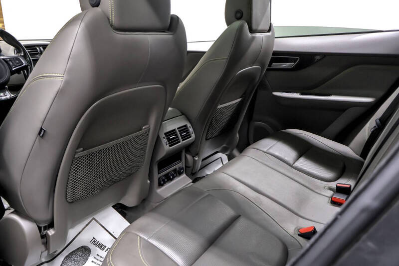 2018 Jaguar F-PACE 35t R-Sport