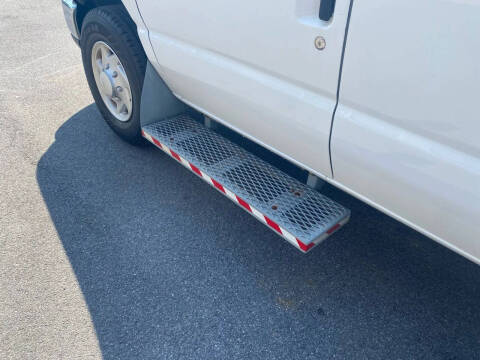 2013 Ford E-Series E-350 SD