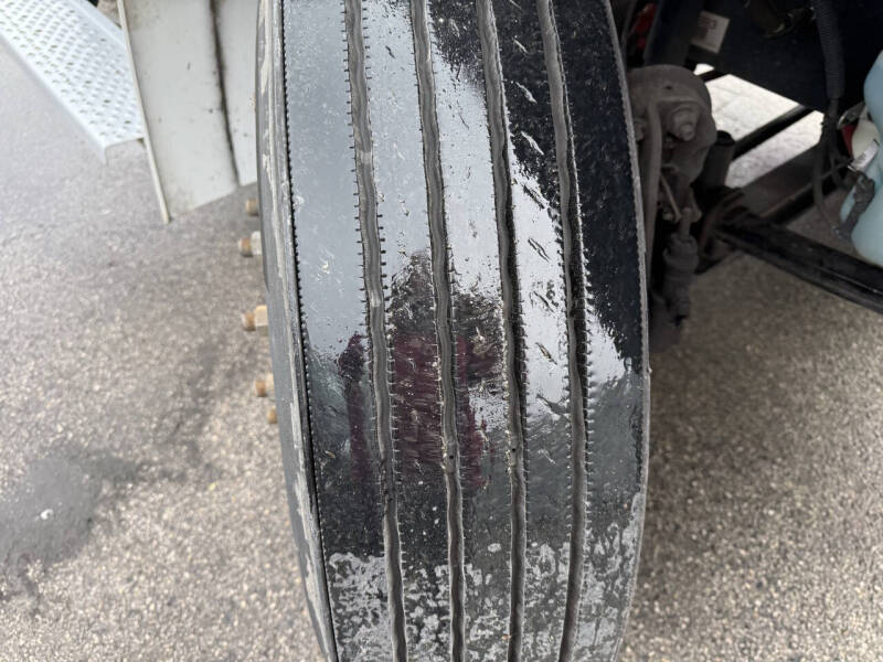 2022 Freightliner M2 106