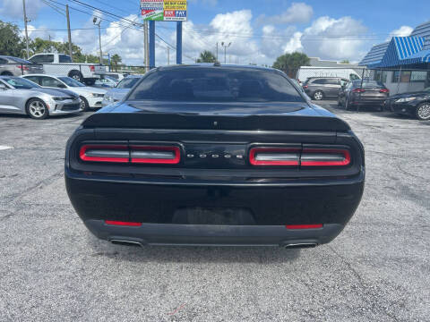 2018 Dodge Challenger SXT