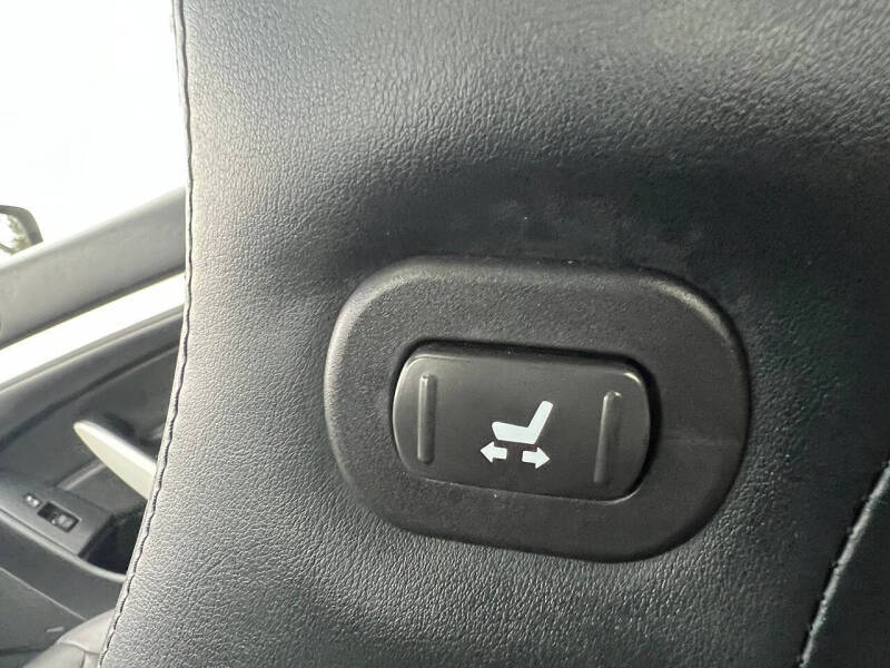 2009 Infiniti G37 Coupe x