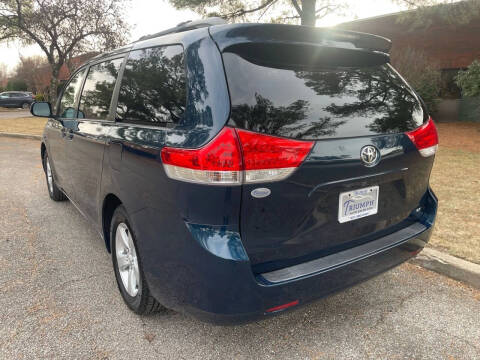 2012 Toyota Sienna