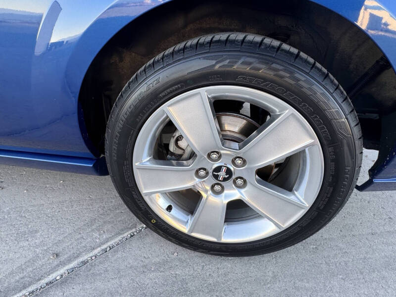 2007 Ford Mustang GT Deluxe