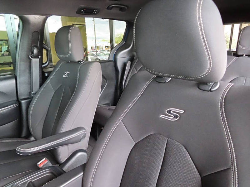 2018 Chrysler Pacifica Touring Plus